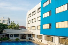 SwimmingPool3